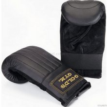 GoldsGym Golds Gym PU Bag Mitt with Suede Palm