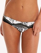 Huit, 1295[^]252407 Abyss Low Waisted Brief - Gold