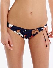 Huit, 1295[^]267025 Private Low Waisted Brief - Marine