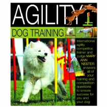 Agility Dog Training (Paperback)