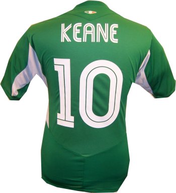 Umbro Ireland home (Keane 10) 05/06