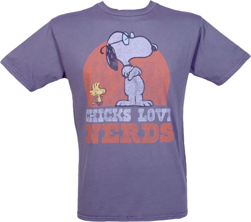 Chicks Love Nerds Men` Snoopy T-Shirt from Junk Food