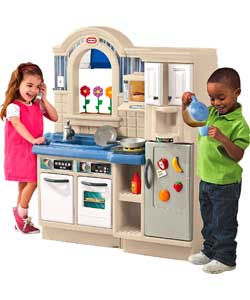 Little Tikes Inside/Outside Cook n Grill Kitchen
