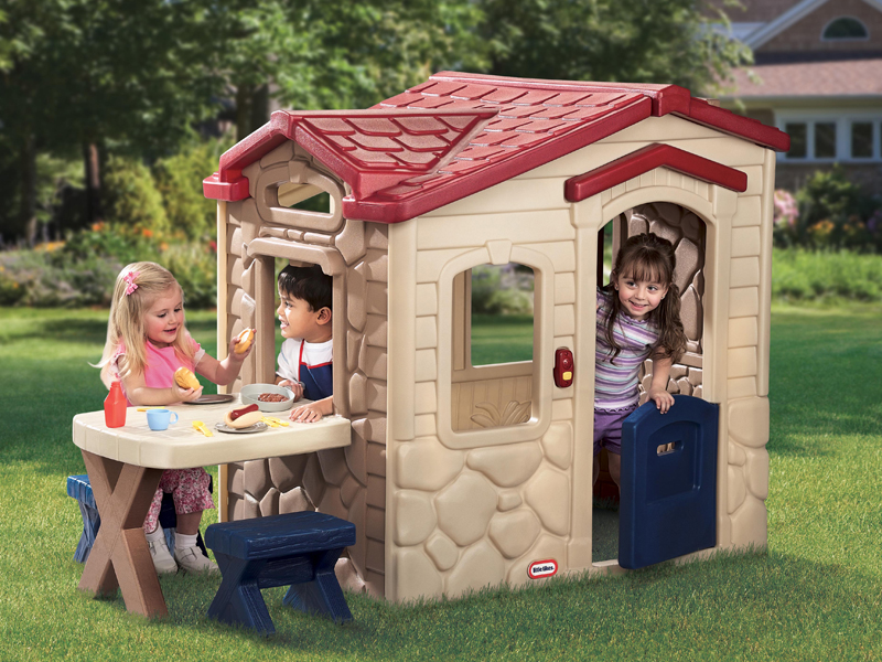 Little Tikes Picnic on the Patio Playhouse - UK Mainland Only