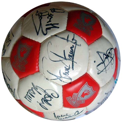 Liverpool and#8211; Fully signed ball circa 1989
