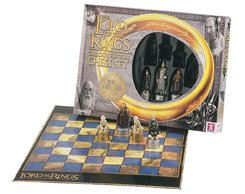 LORD OF THE RINGS trilogy chess set boxed game