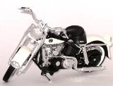 Die-cast Model Harley Davidson Duo Glide (1:18 scale in White)