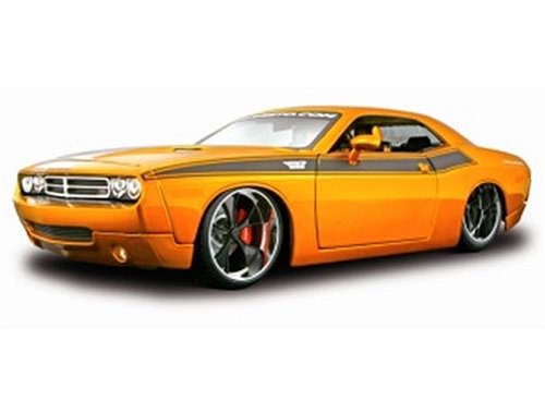 Diecast Model Dodge Challenger Pro-Rodz in Metallic Orange (1:18 scale)