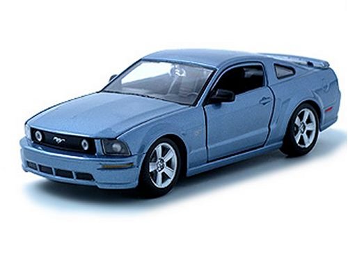 Diecast Model Ford Mustang GT (2006) in Light Blue (1:24 scale)