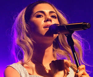 MARINA and The Diamonds / rescheduled from 15th