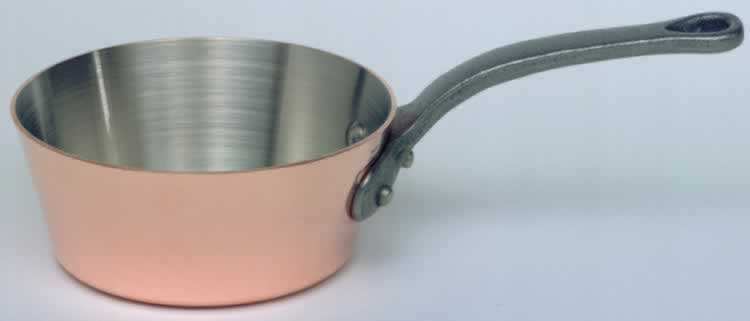 MAUVIEL Splayed Saute pan 24cm  cast iron