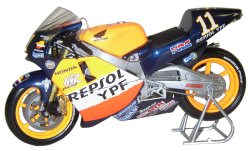 1:12 Scale Honda NSR 500 GP Bike Repsol YPF Honda 2001 - Tohru Ukawa