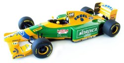 Minichamps 1:18 Scale Benetton B193B 1993 Nordica - M.Schumacher