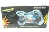 Minichamps 1:12 Scale Valentino Rossi 2001 Race-Aged Mugello Honda Diecast Model Bike [Toy