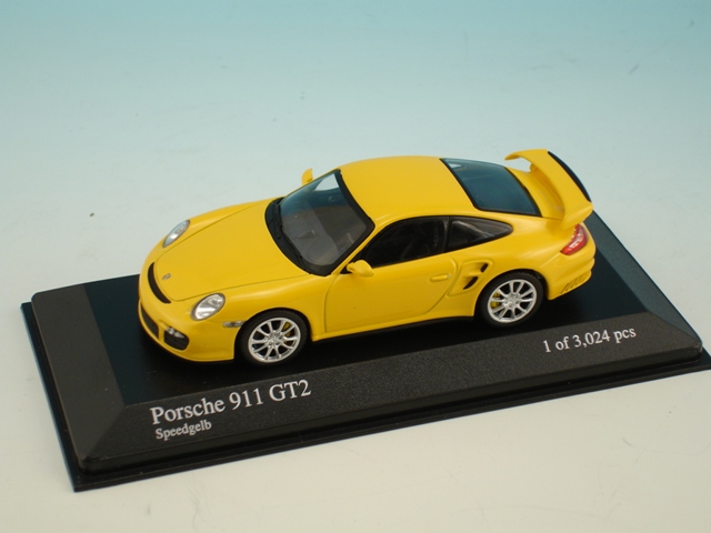 Minichamps Porsche 911 GT2 2007 Yellow