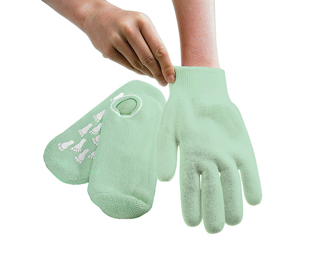 moisturising Gloves - White