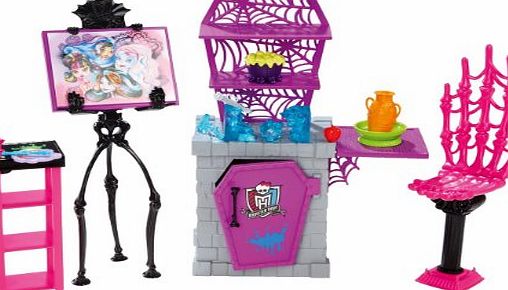 Monster High Doll - School Accessory Toy Playset - Art Class Studio