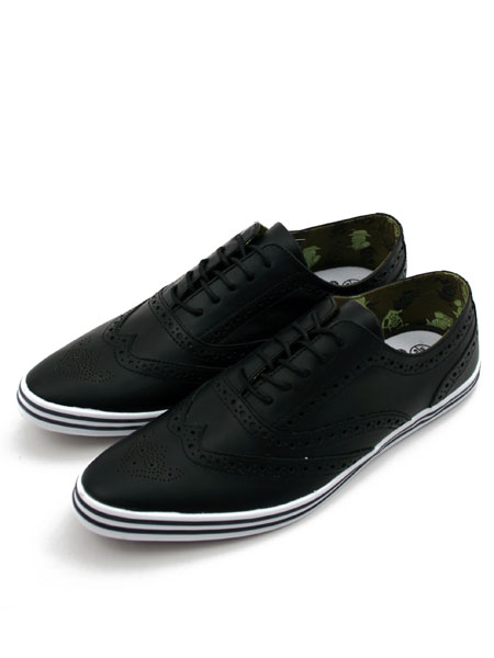 Black Brogue Pointed Toe Leather Shoe