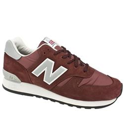 New Balance Male 670 Suede Upper Fashion Trainers in Burgundy