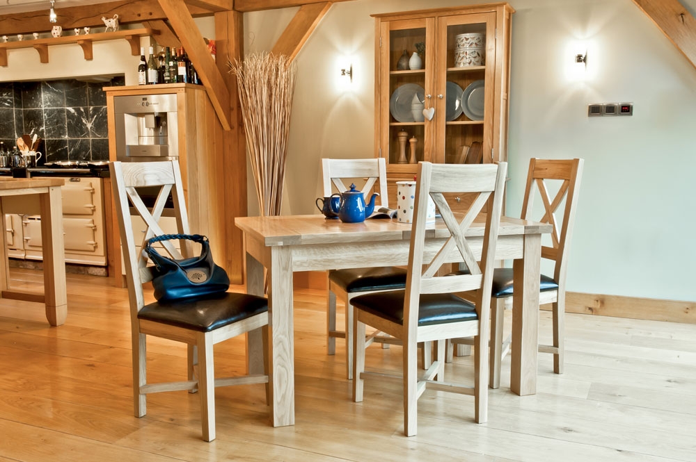Oak Small Extending Dining Table and