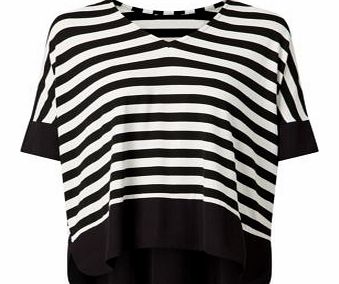 Monochrome V Neck Stripe T-Shirt 3285363