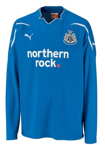 Puma 2010-11 Newcastle Away Long Sleeve Puma Football