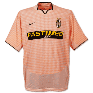 03-04 Juventus Away shirt - boys