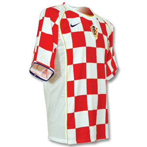 Nike 04-05 Croatia Home shirt