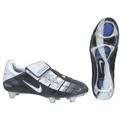 Nike Air Zoom Total 90 II Moulded Football Boot