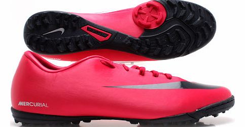 Nike Football Boots Nike Mercurial Victory TF Football Trainers Voltage