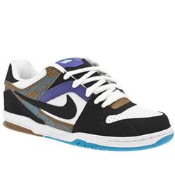Male 6.0 Air Zoom Oncore Ii Suede Upper in White and Black