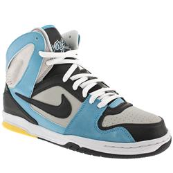 Male 6.0 Zoom Oncore Hi Leather Upper Hi Tops in Black and Blue