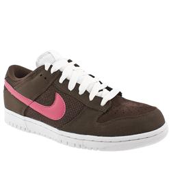 Nike Male Dunk Low 08 Cl Nd Suede Upper Fashion Trainers in Brown