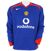 Manchester United Away Long Sleeve Shirt - 2005/07 with Heinze 4 printing.