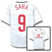 Manchester United European Shirt 2003/05 with Saha 9 printing.