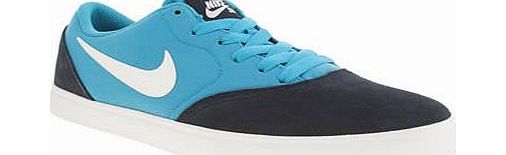 Nike Skateboarding blue check boys youth
