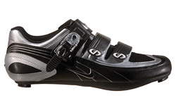 New for 07 the buckle equipped version of the highly popular Ventoux road shoe.Nylon 6.6 outsole tha