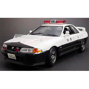 Skyline R32 Kanagawa Police car 1989 1:18
