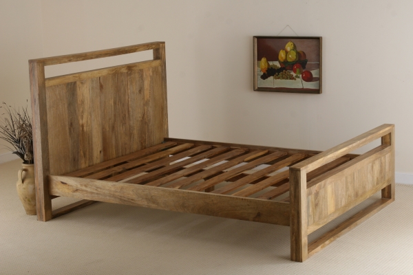 Oak Furniture Land Mantis LIGHT Solid Mango Kingsize Bed