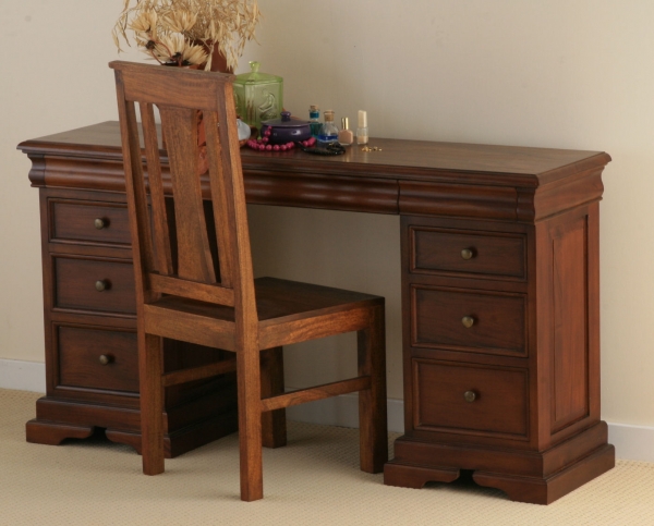 Oak Furniture Land Sleigh Mahogany 6 2 Drawer Dresser