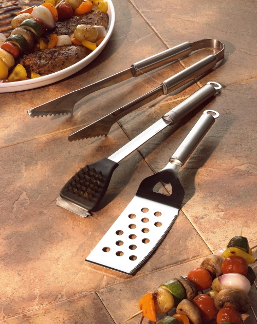 Oneida 3 piece metal handle barbeque set