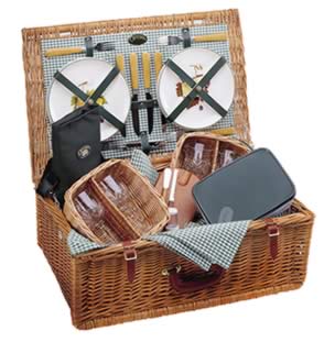 Cheese and Wine 4 Person Picnic Basket