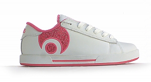 Serve Icon Ladies Skate Shoe - White/Raspberry