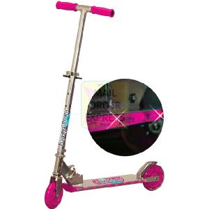 Ozbozz Pink Flashing Storm Scooter