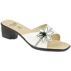 Pavers Wide Female Leah Leather Lining Mules in White