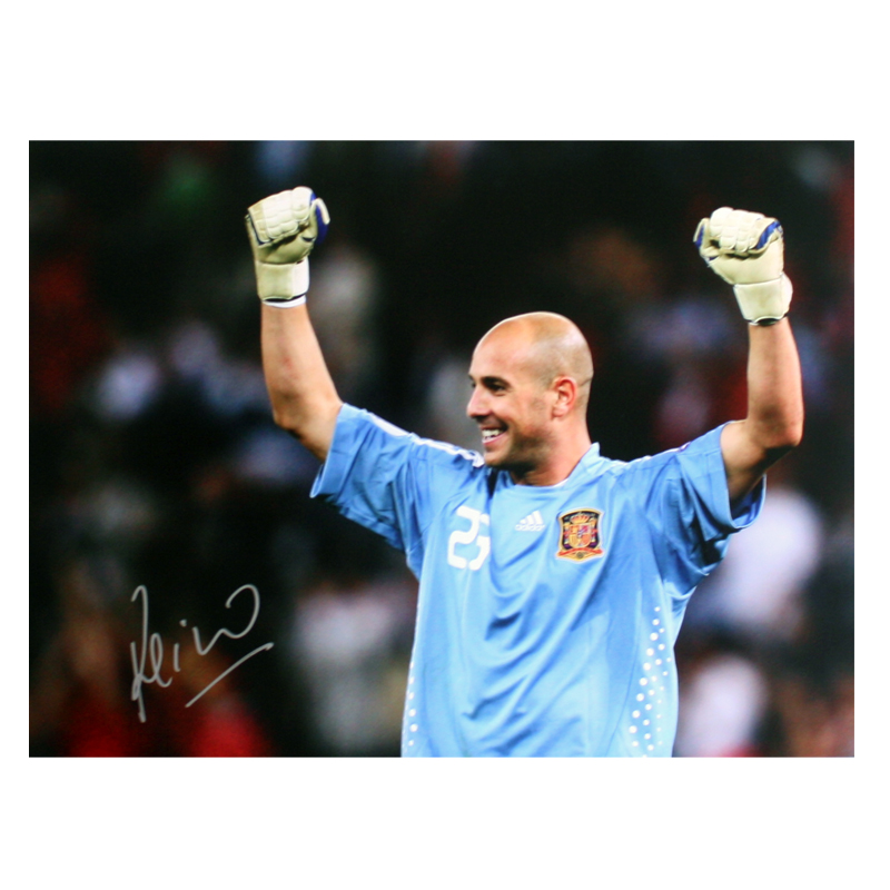 Pepe Reina Signed Photo: Celebrating Euro 2008 Spain Victory
