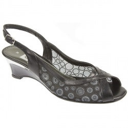 Pierre Cardin Womens Zodpc701 Other leather Upper Leather other Lining Comfort Sandals in Black, Pewter