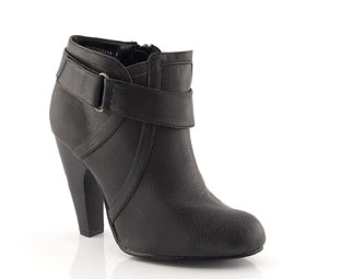 Priceless Ankle Boot With Banana Heel