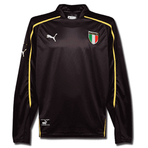 03-04 Italy Home GK shirt