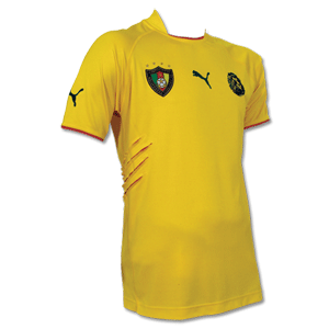 04-05 Cameroon Away shirt